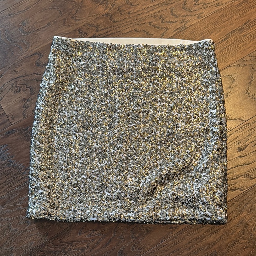 Decree Sequin Skirt in Silver and Gold